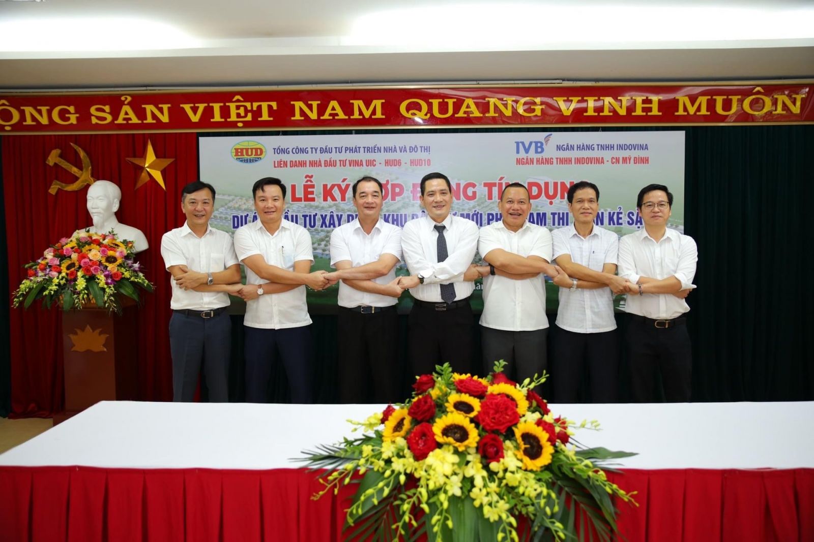 Liên danh VINA UIC - HUD6 - HUD10 và Ngân hàng IVB ký kết hợp đồng tín dụng triển khai Dự án: Đầu tư xây dựng Khu dân cư mới phía Nam thị trấn Kẻ Sặt, huyện Bình Giang.